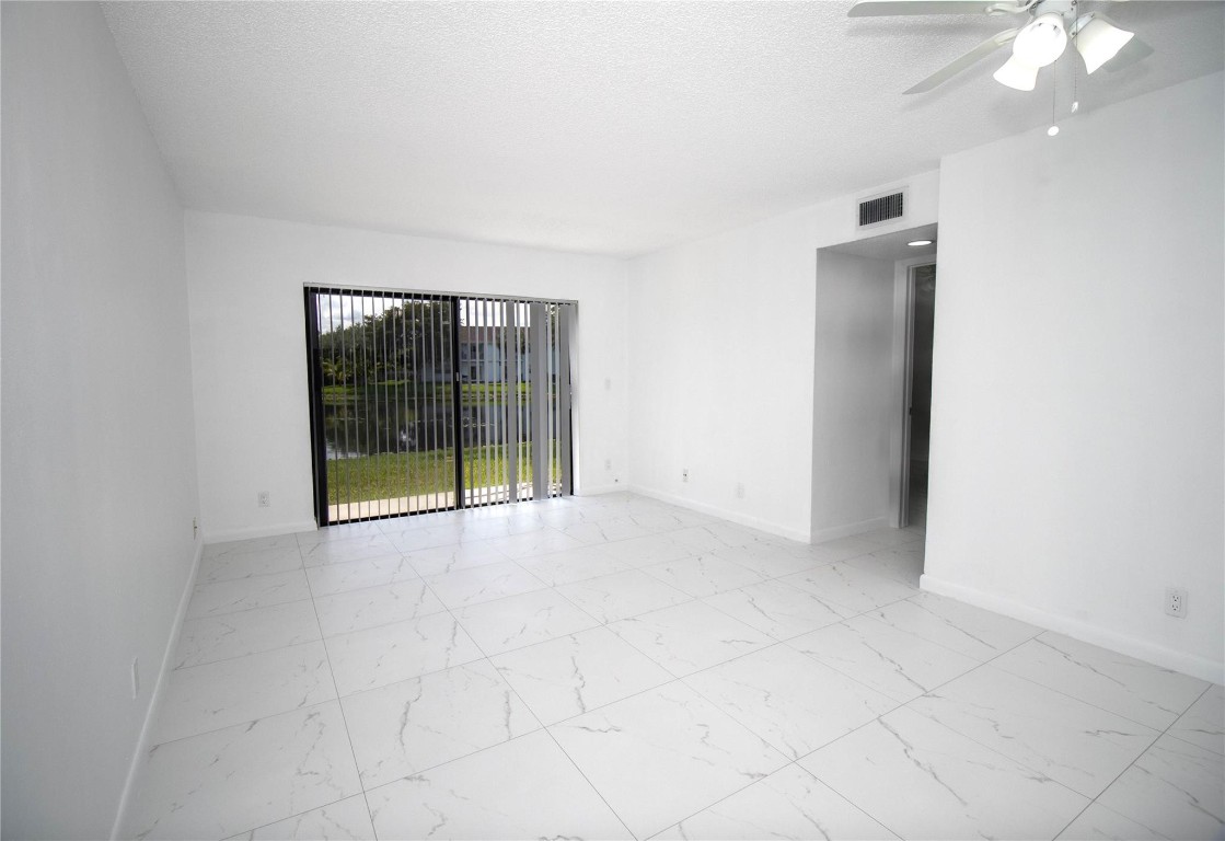 7 Unit Building Coral Springs - Residential Income