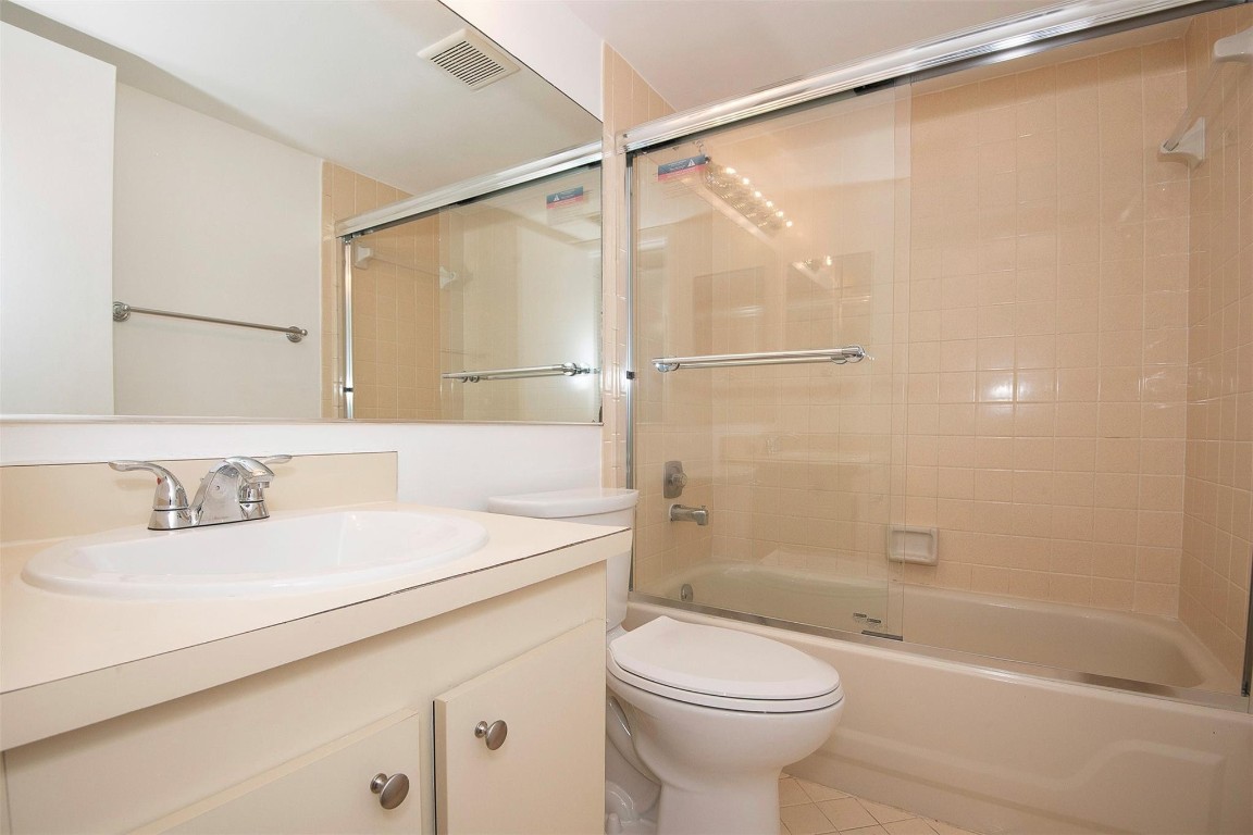 7 Unit Building Coral Springs - Residential Income