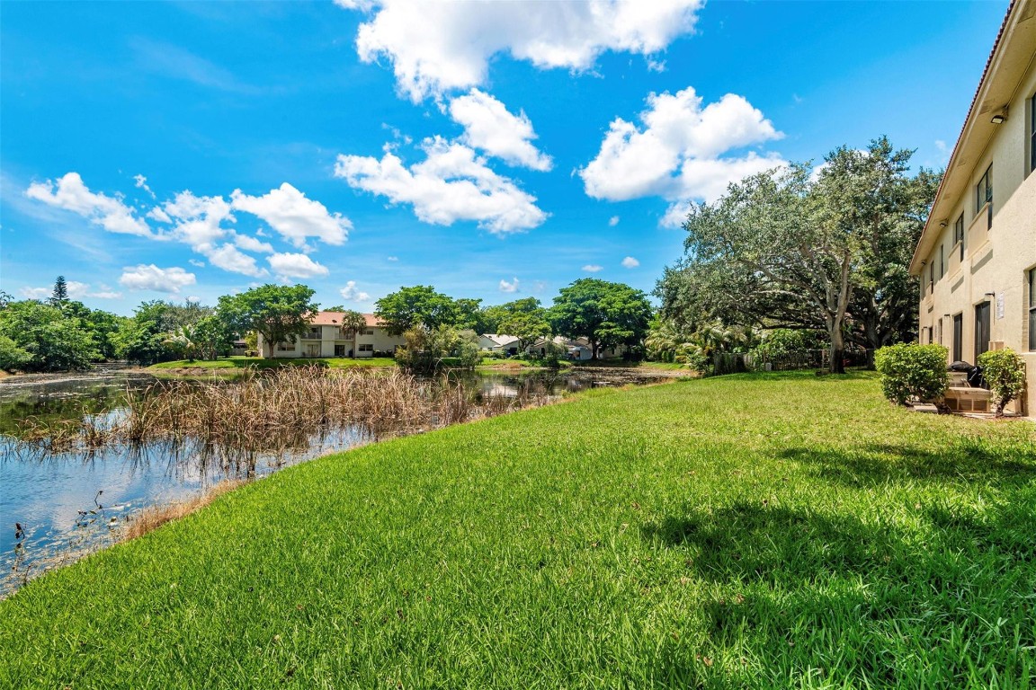 7 Unit Building Coral Springs - Residential Income