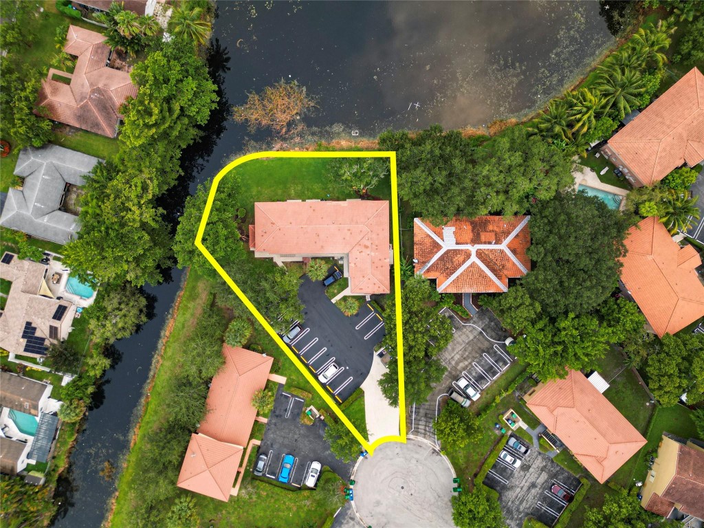 7 Unit Building Coral Springs - Residential Income