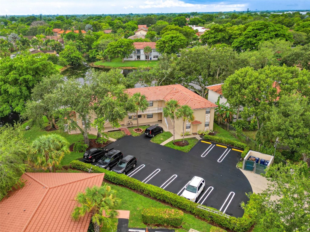7 Unit Building Coral Springs - Residential Income