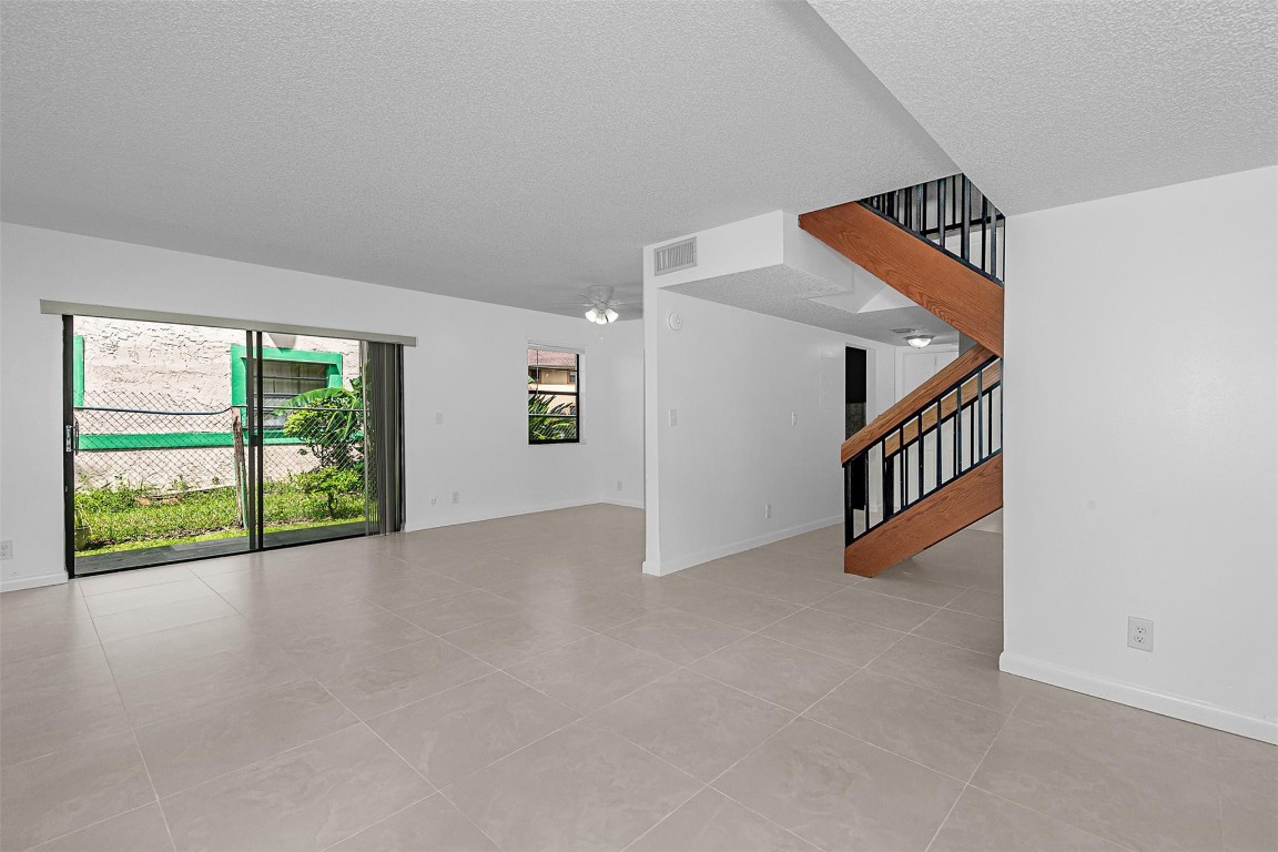 7 Unit Building Coral Springs - Residential Income