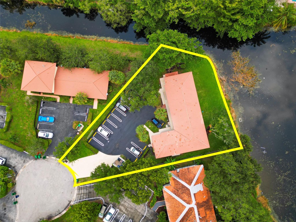 7 Unit Building Coral Springs - Residential Income