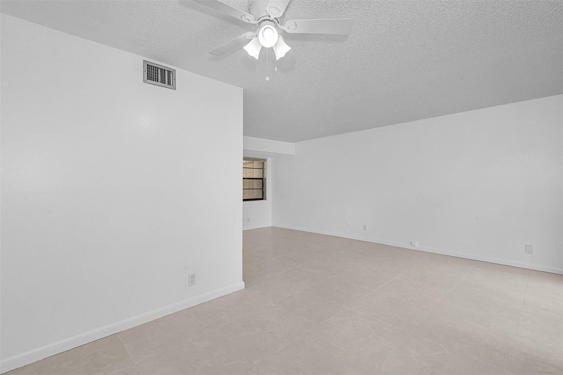 7 Unit Building Coral Springs - Residential Income