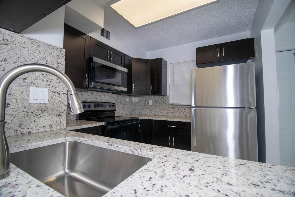 7 Unit Building Coral Springs - Residential Income