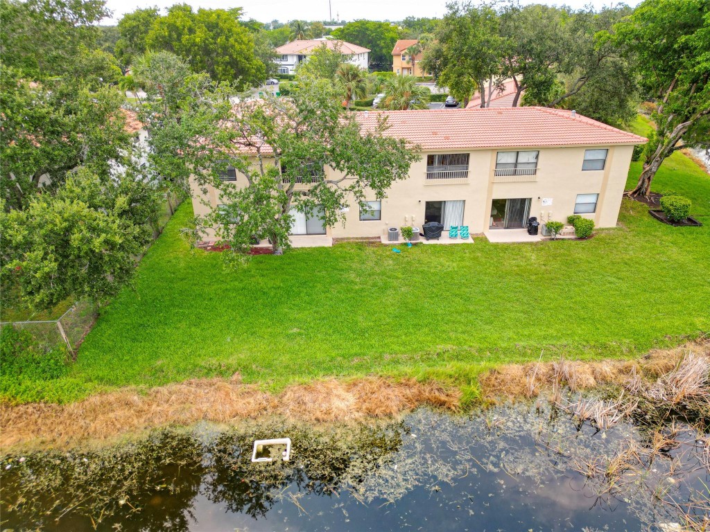 7 Unit Building Coral Springs - Residential Income