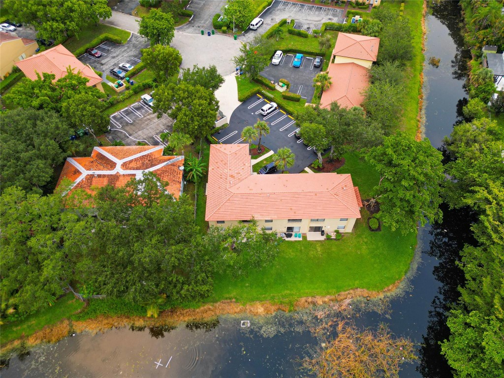 7 Unit Building Coral Springs - Residential Income