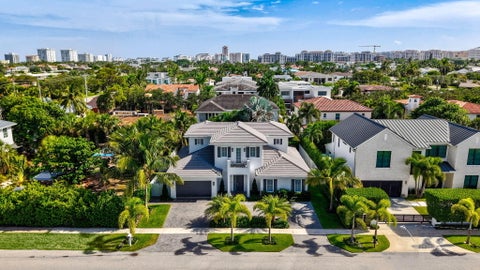 Tiny photo for 464 NE 8TH Street, Boca Raton, FL 33432 (MLS # B26070347)