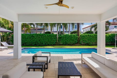 Tiny photo for 464 NE 8TH Street, Boca Raton, FL 33432 (MLS # B26070347)