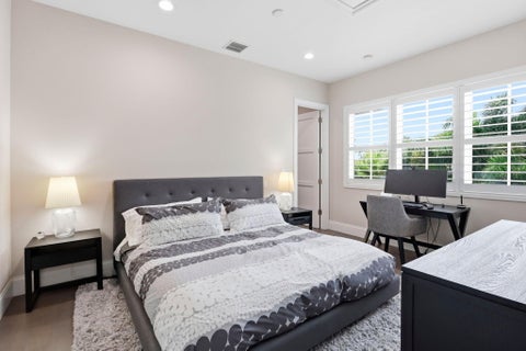 Tiny photo for 464 NE 8TH Street, Boca Raton, FL 33432 (MLS # B26070347)