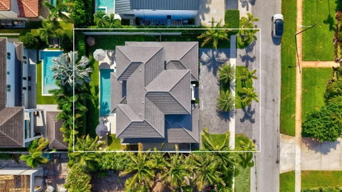Tiny photo for 464 NE 8TH Street, Boca Raton, FL 33432 (MLS # B26070347)