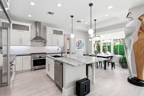 Tiny photo for 464 NE 8TH Street, Boca Raton, FL 33432 (MLS # B26070347)