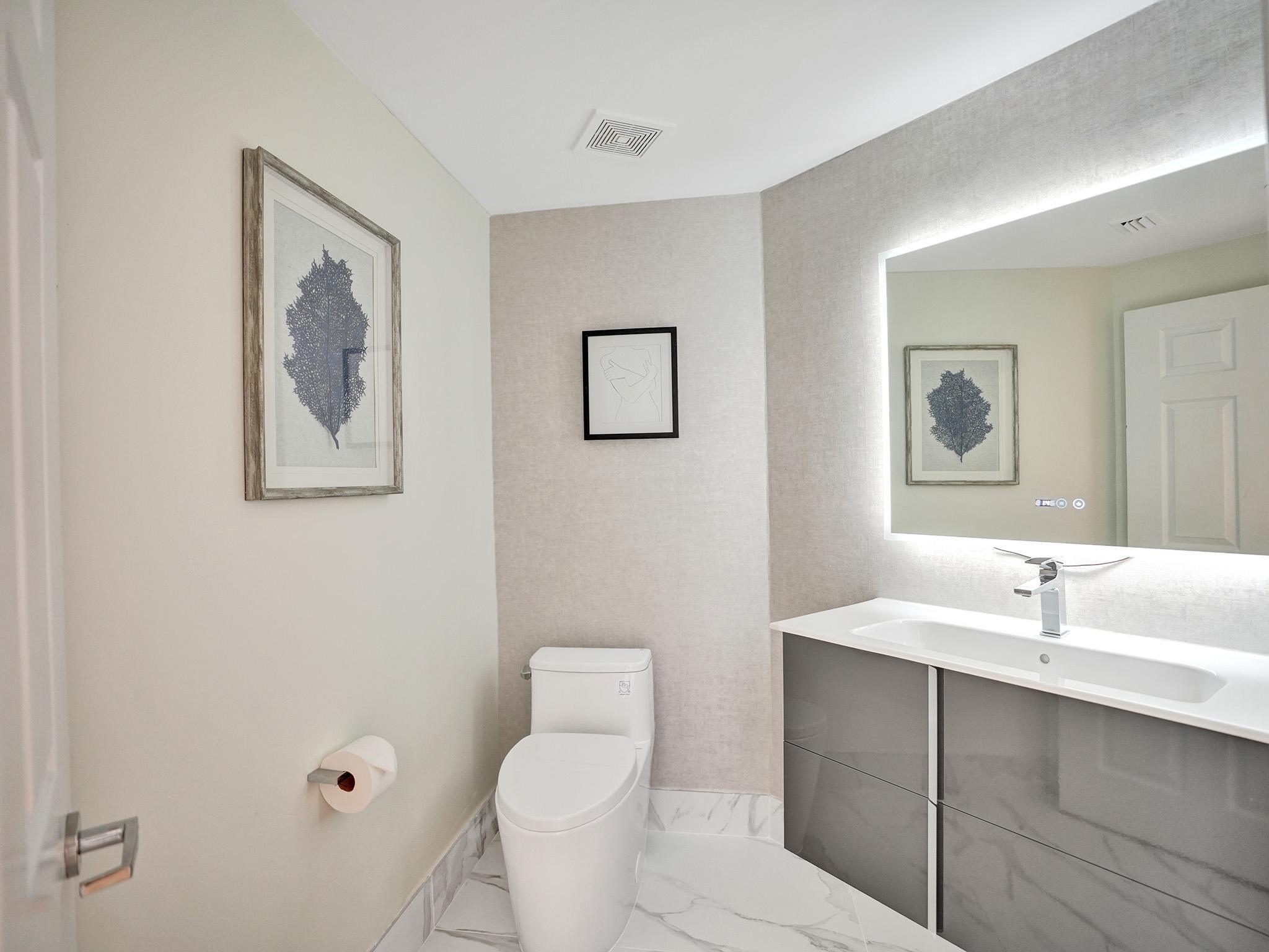 L'Hermitage Condominiums - Residential