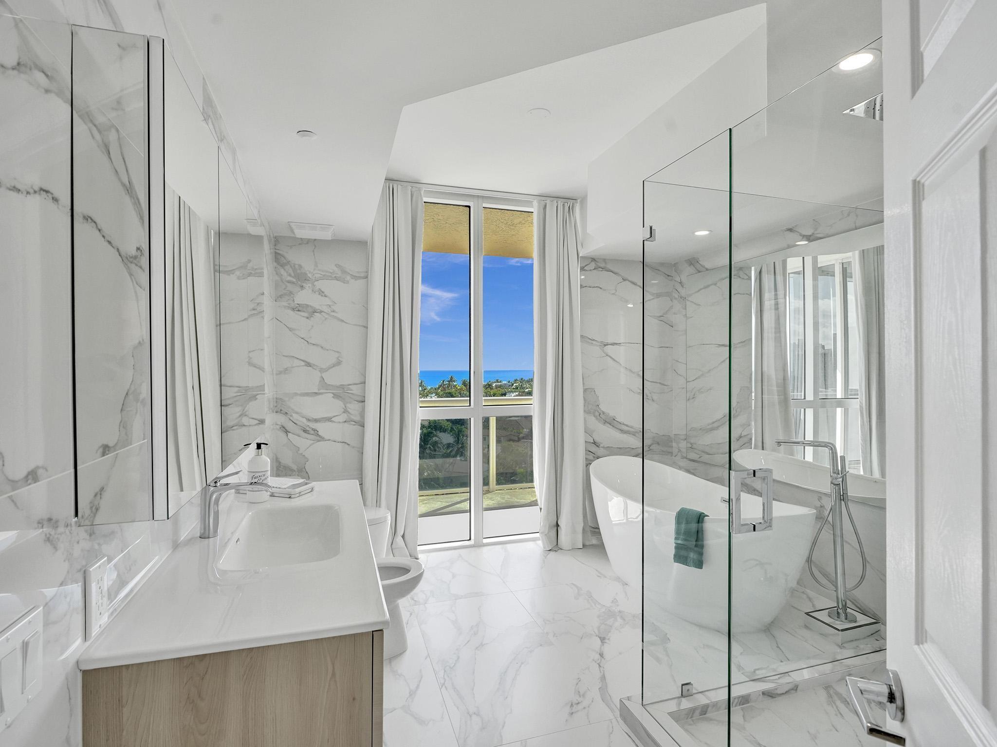 L'Hermitage Condominiums - Residential