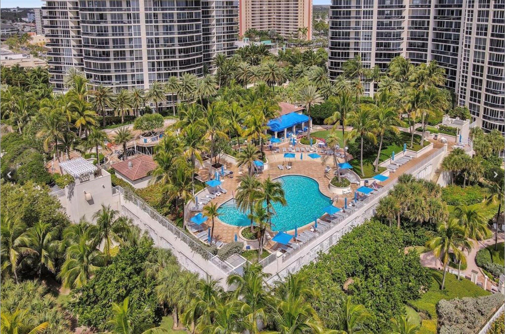 L'Hermitage Condominiums - Residential