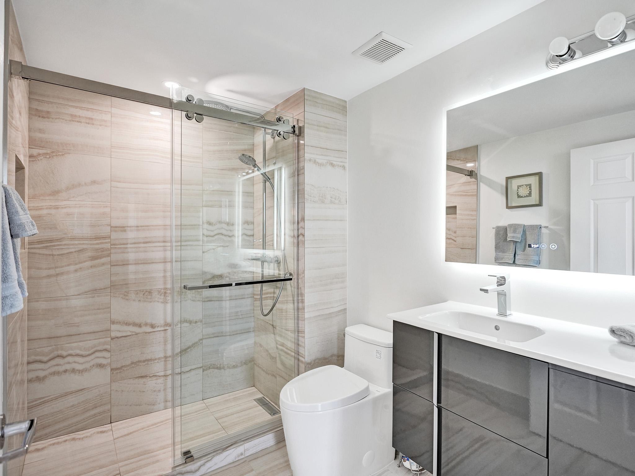 L'Hermitage Condominiums - Residential