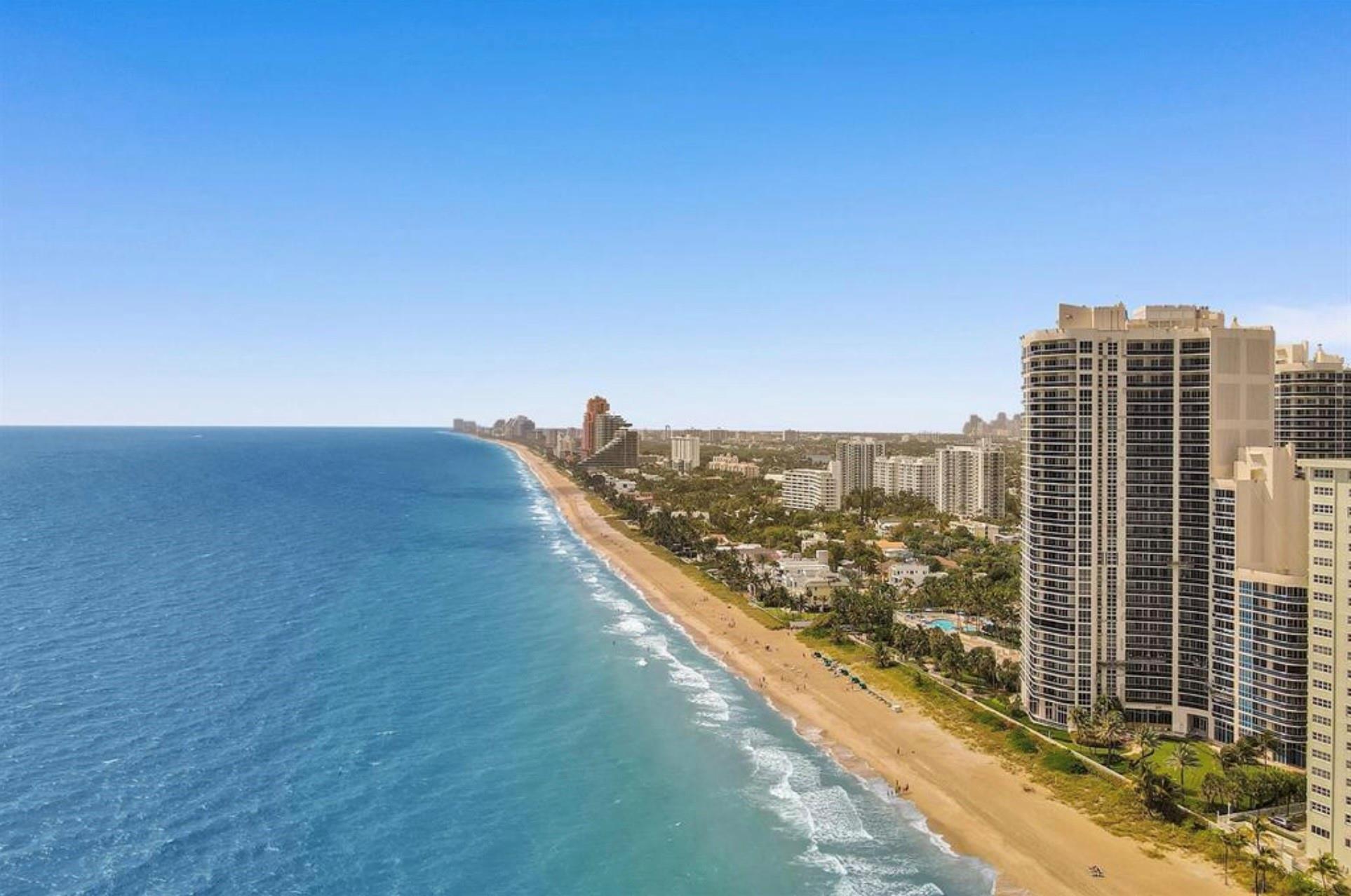 L'Hermitage Condominiums - Residential