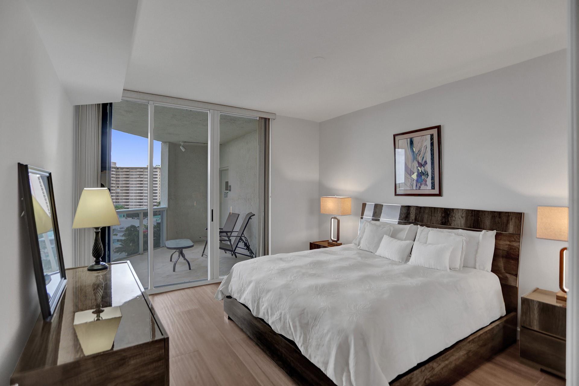 L'Hermitage Condominiums - Residential