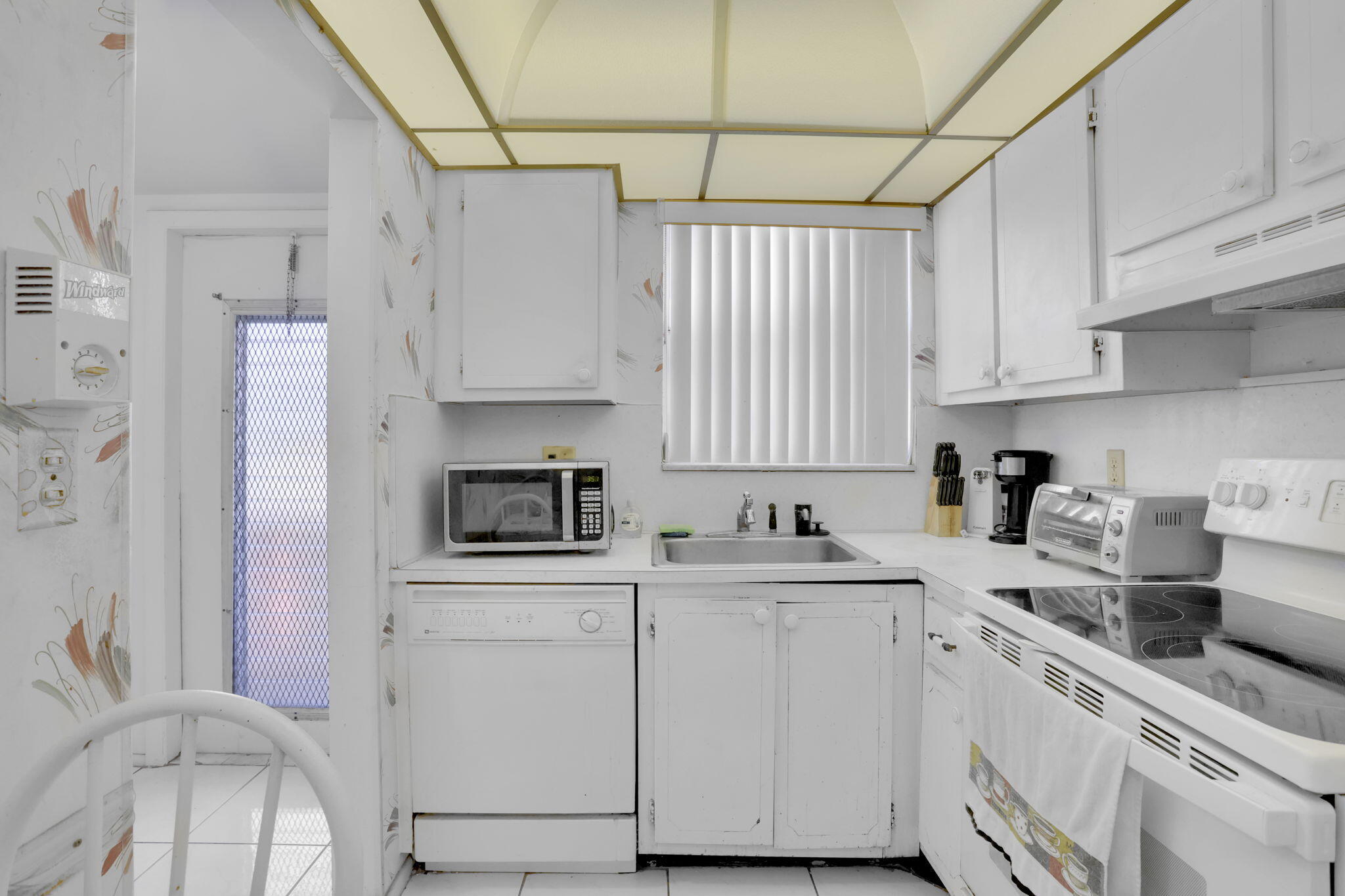 SUNRISE LAKES 11 CONDO - Residential