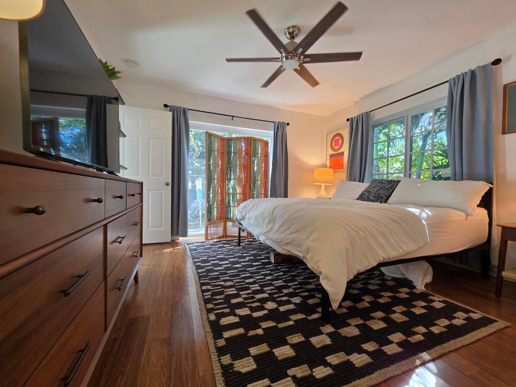 LAKE WORTH TOWN OF - Residential Lease