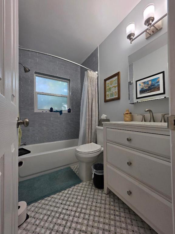 LAKE WORTH TOWN OF - Residential Lease