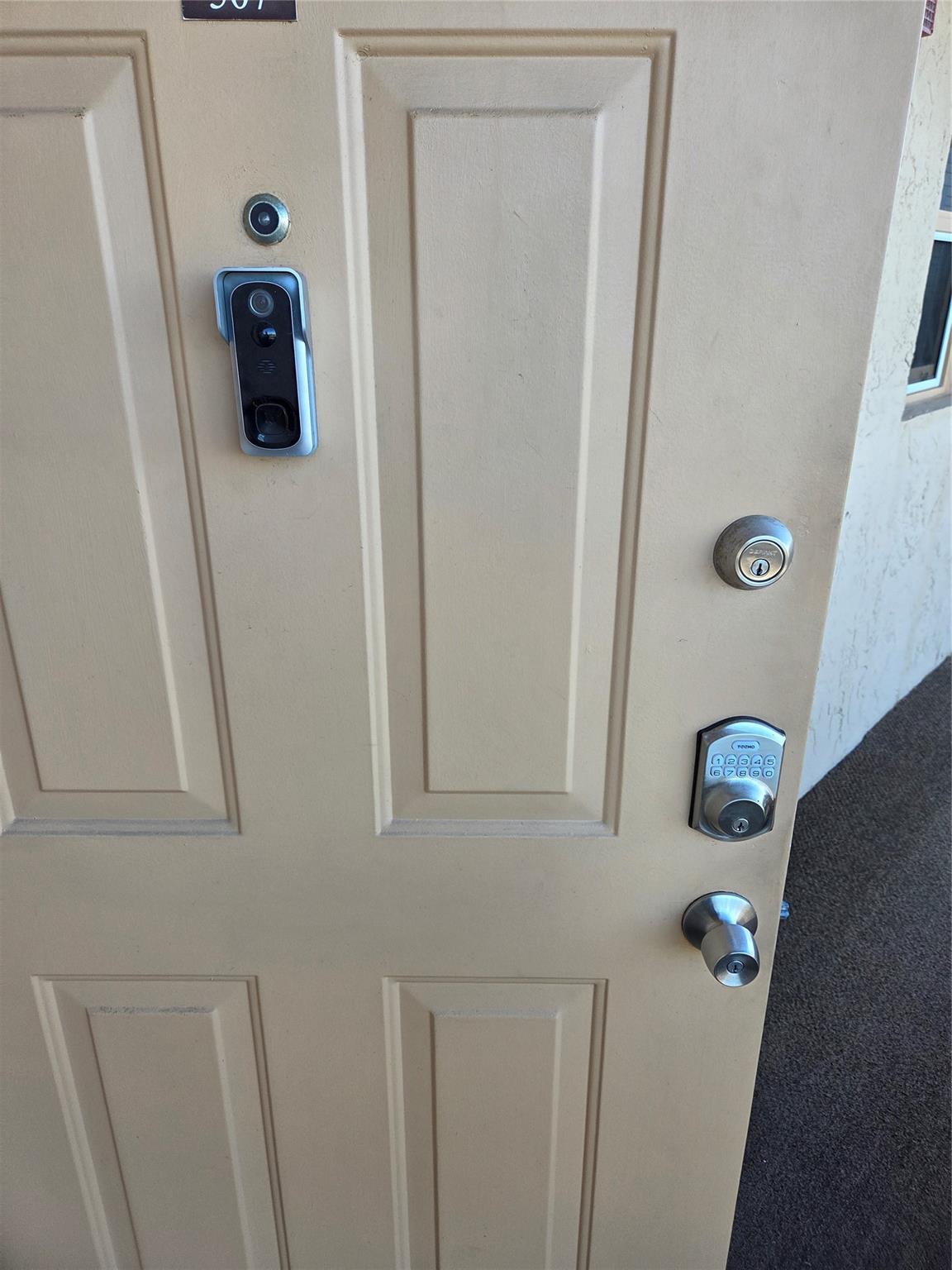 ROLLING HILLS - Residential