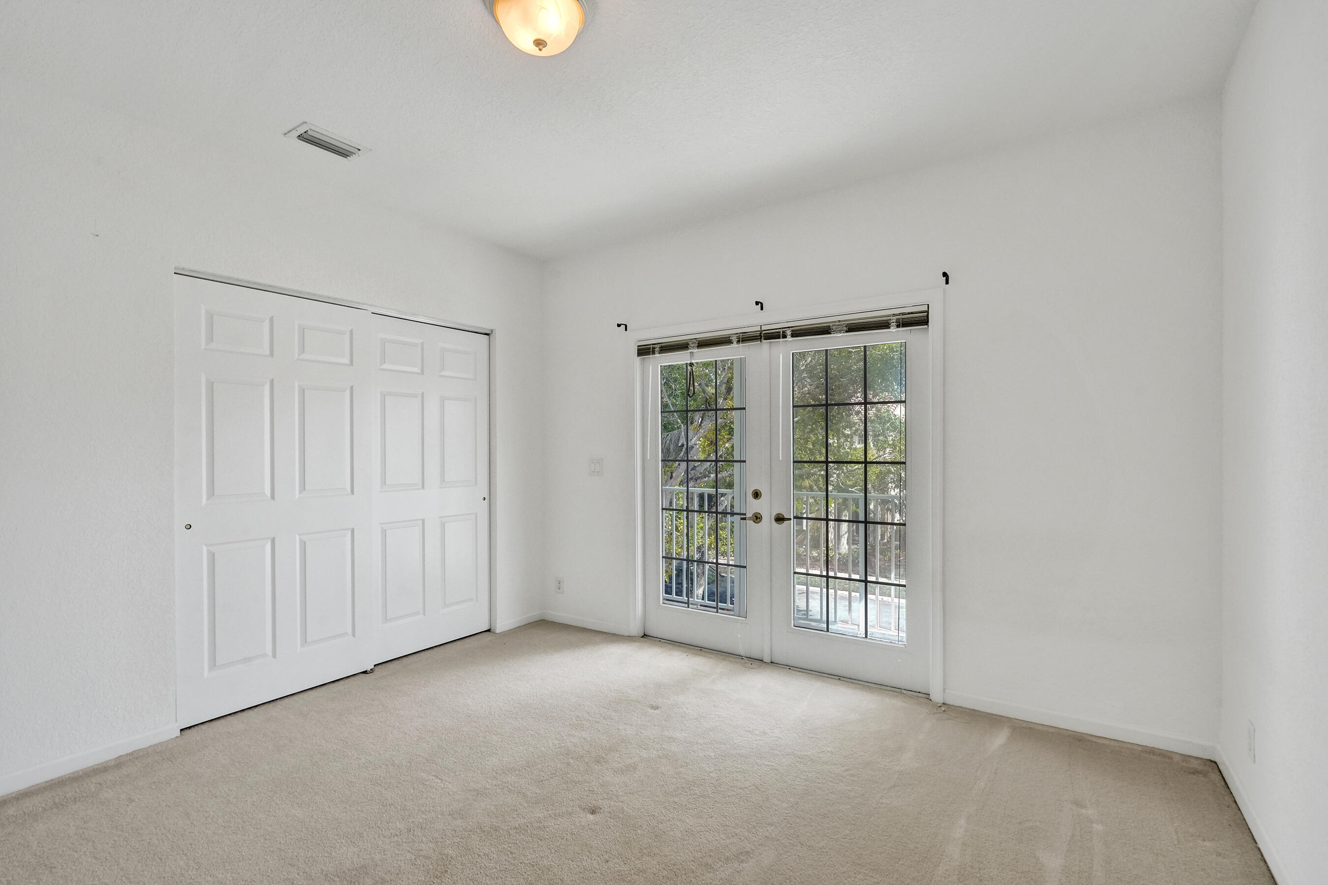 LAKEVIEW WEST / Vizcaya - Residential