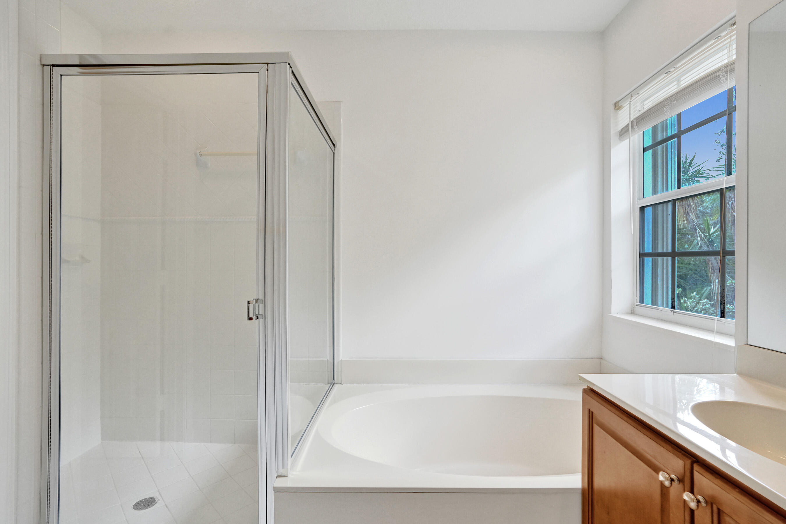 LAKEVIEW WEST / Vizcaya - Residential