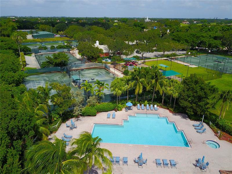 LAKEVIEW WEST / Vizcaya - Residential