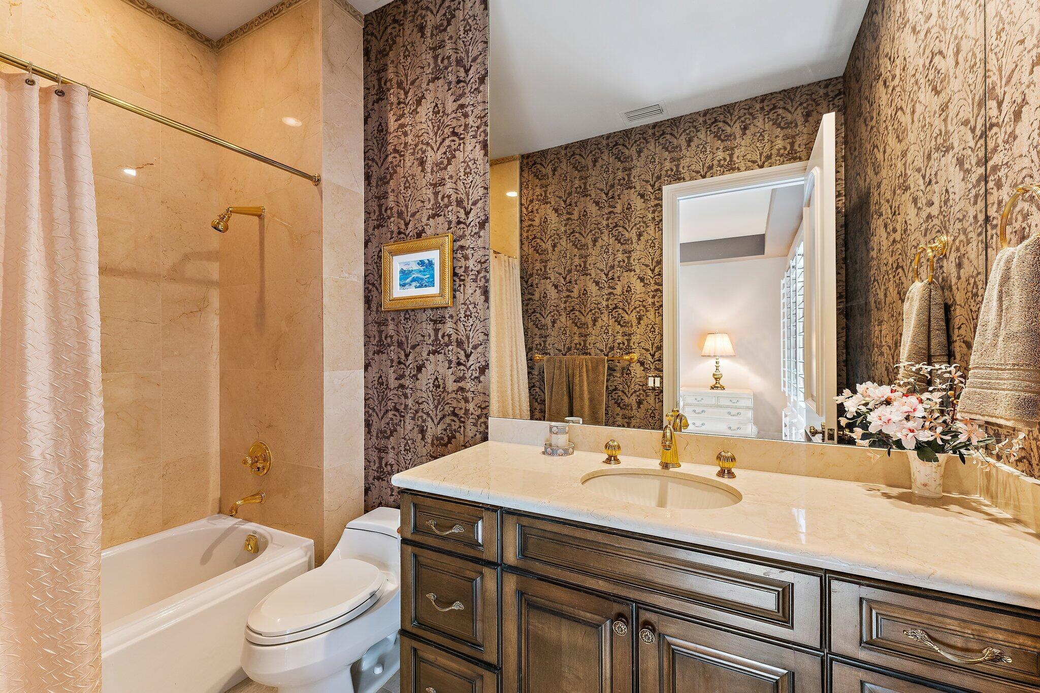 IBIS GOLF AND COUNTRY CLU - Residential