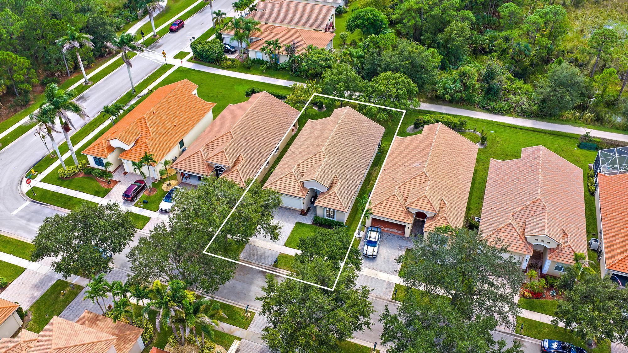 2786 SE STONEBRIAR Way 2786