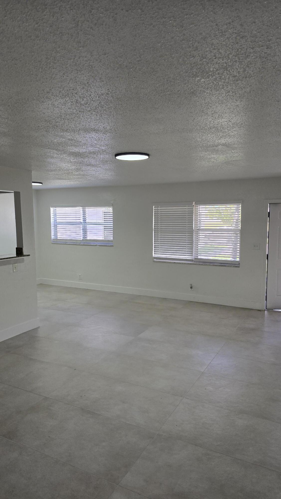 20 NW 7th Avenue 6