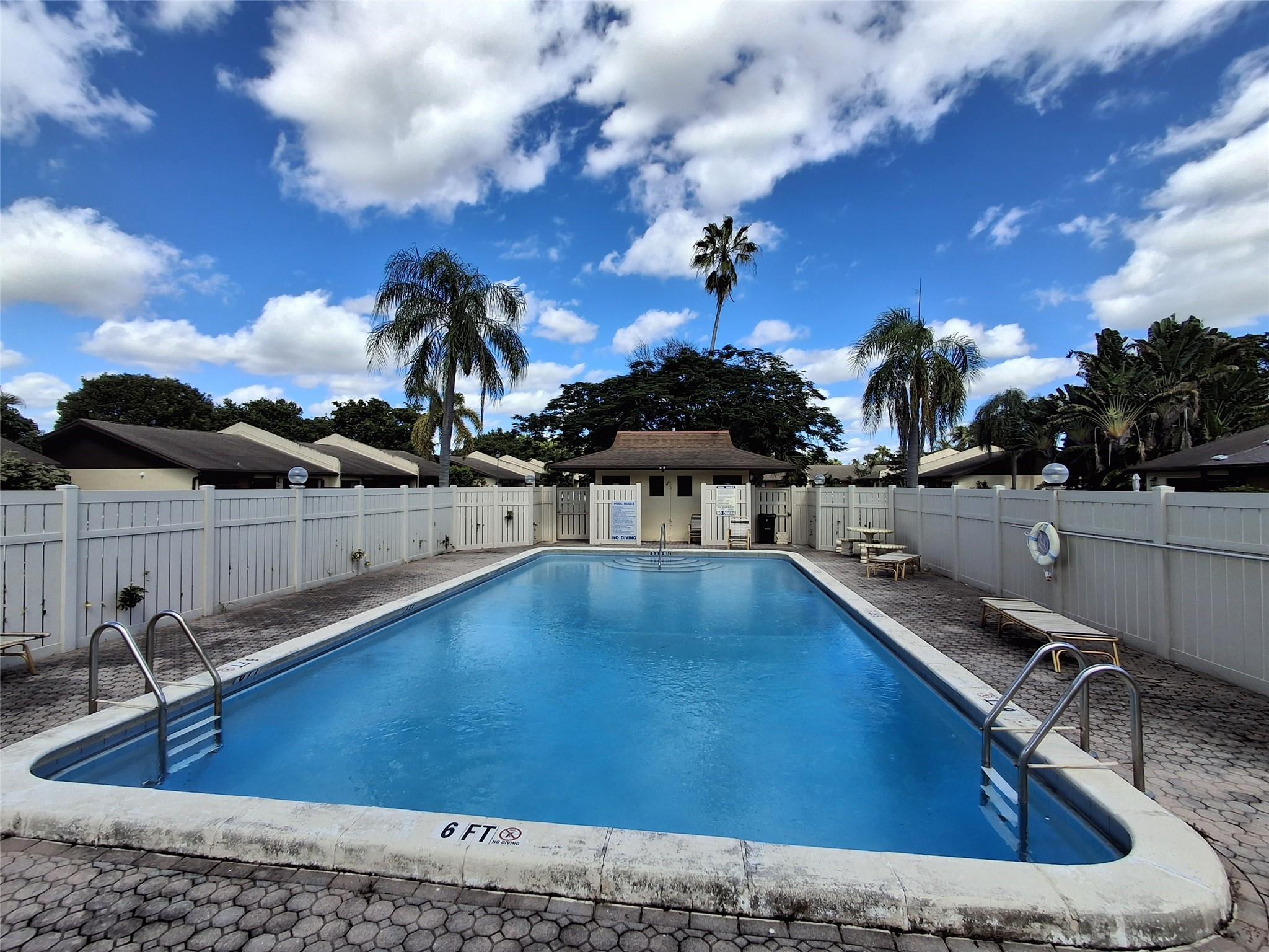 Woodlake Isles 108-5 B - Residential Lease
