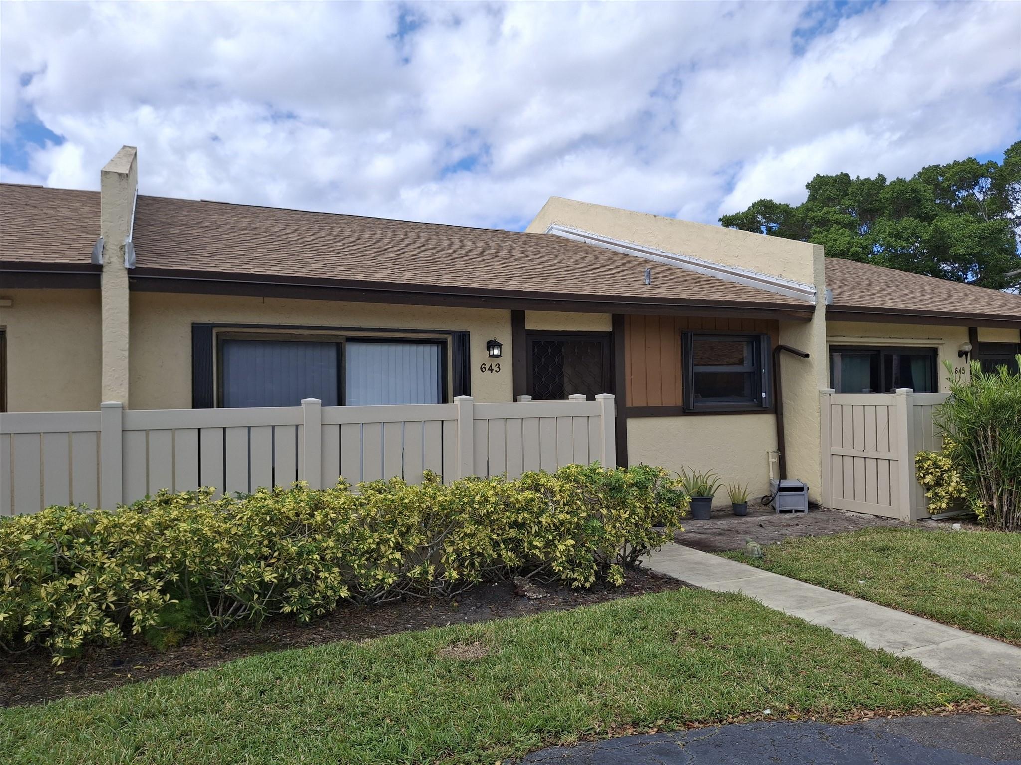 Woodlake Isles 108-5 B - Residential Lease