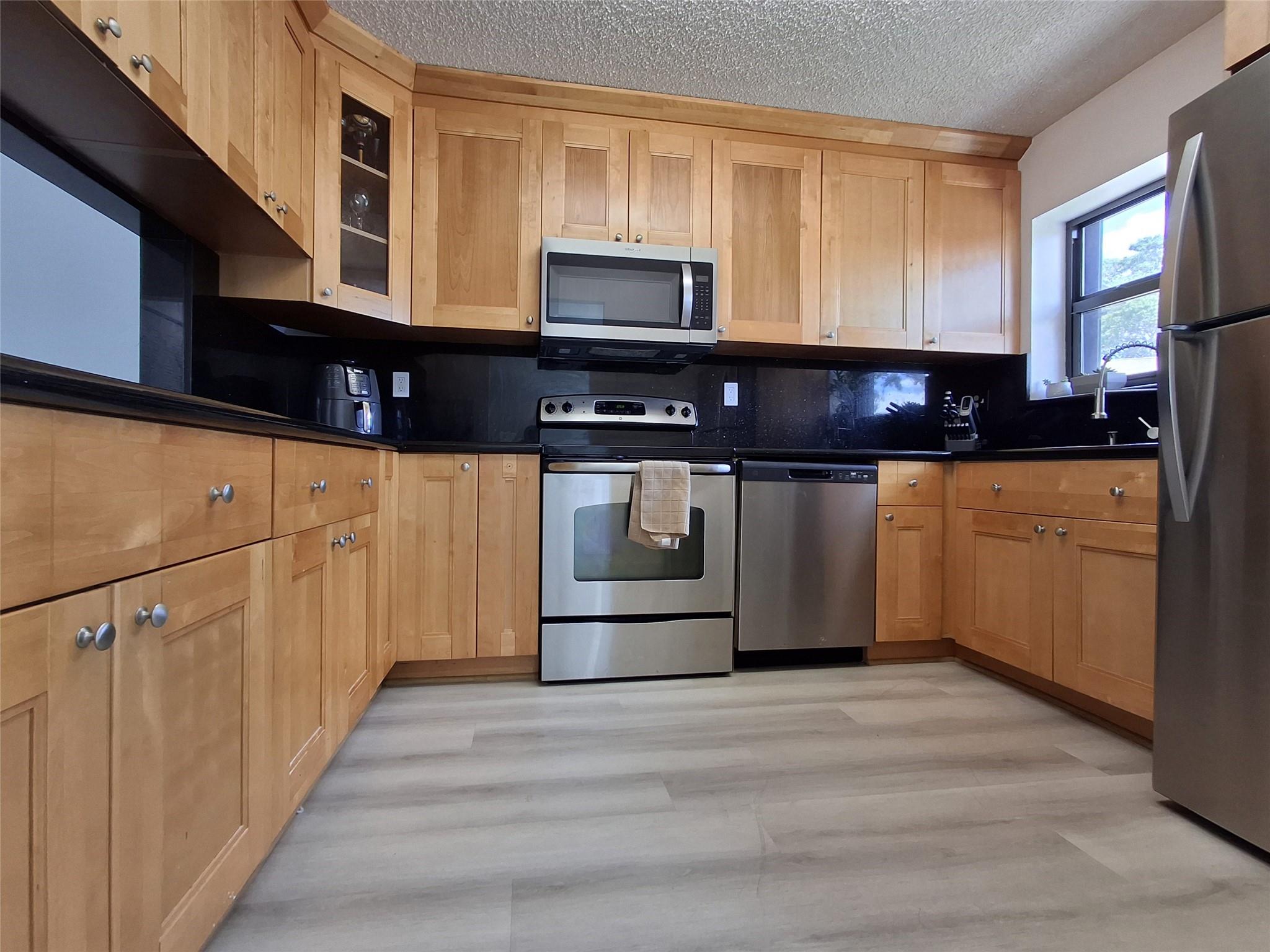 Woodlake Isles 108-5 B - Residential Lease