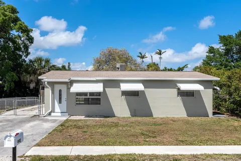 991 SW 31st Street, Fort Lauderdale, FL MLS: R11072188