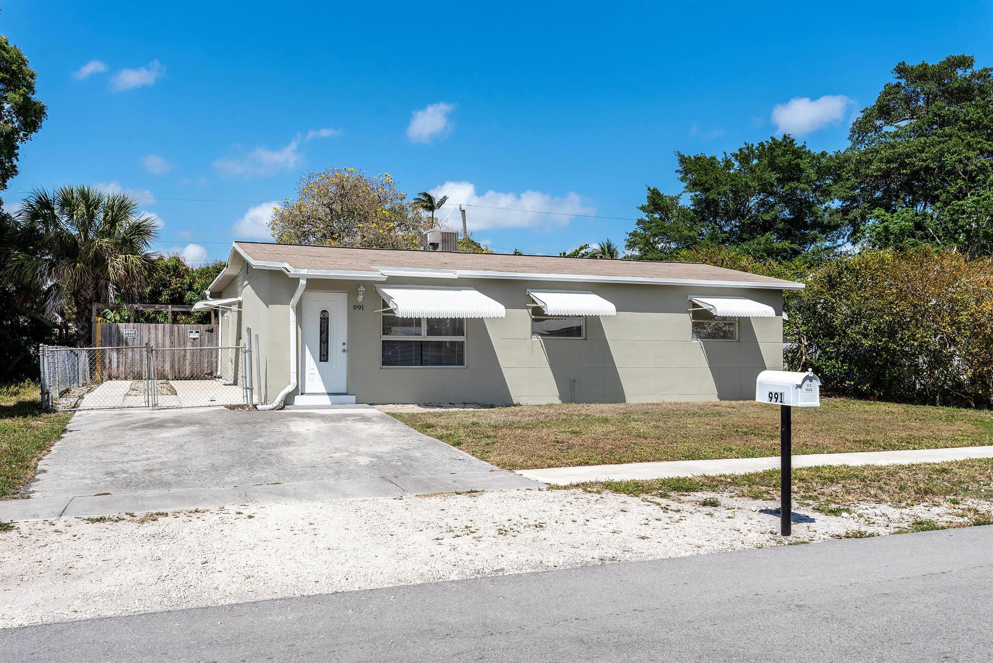 991 SW 31st Street