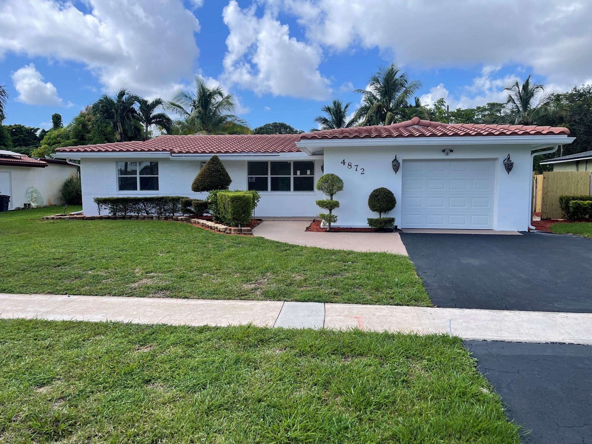 4872 NW 6TH Court
