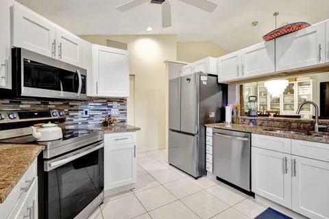 7888 Lexington Club Boulevard Unit B, Delray Beach, FL 33446 - MLS#: R11033693