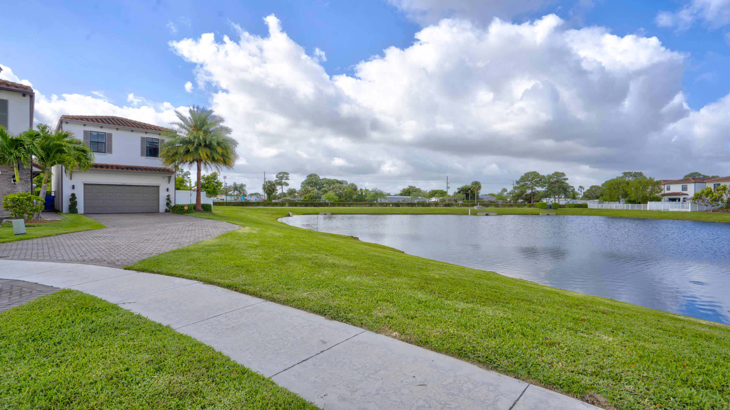 3001 King Palm Way