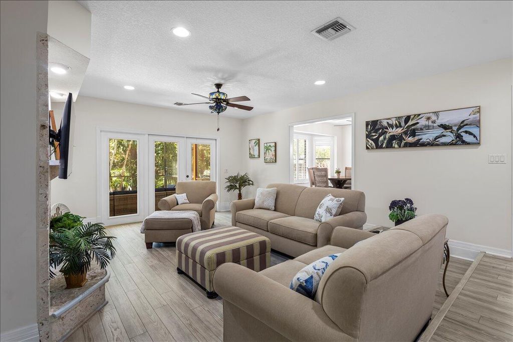 Photo of 2250 SE Country Club Lane, Stuart, FL 34996 (MLS # B26033740)