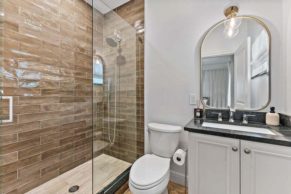 EASTVIEW MANOR - Residential Lease