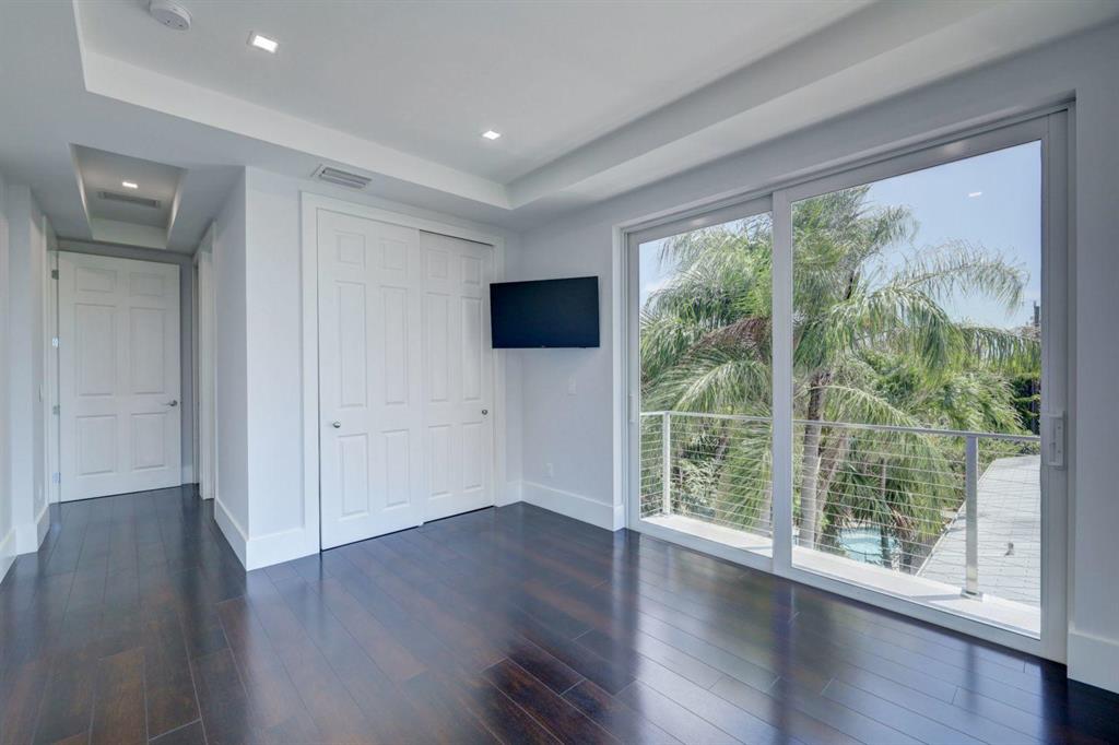 JUNO BEACH 1ST ADD - Residential