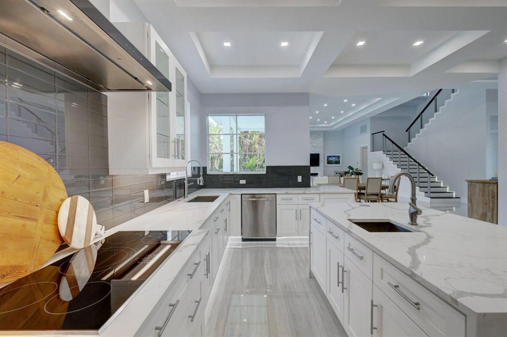 JUNO BEACH 1ST ADD - Residential