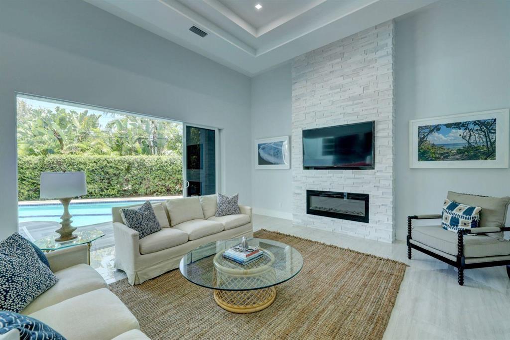 JUNO BEACH 1ST ADD - Residential