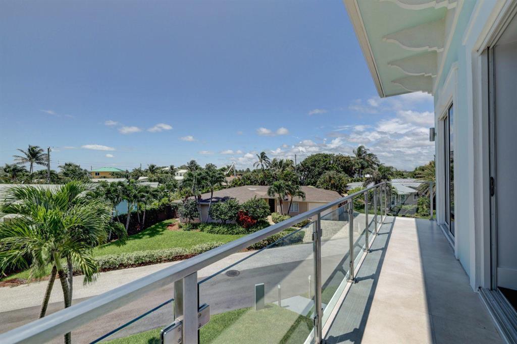 JUNO BEACH 1ST ADD - Residential