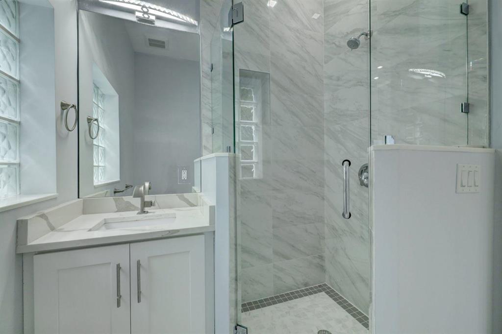 JUNO BEACH 1ST ADD - Residential