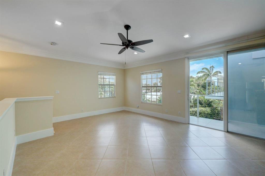 JUNO BEACH 1ST ADD - Residential