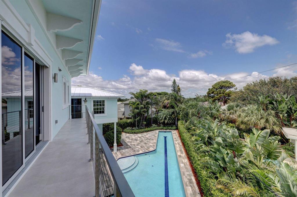 JUNO BEACH 1ST ADD - Residential