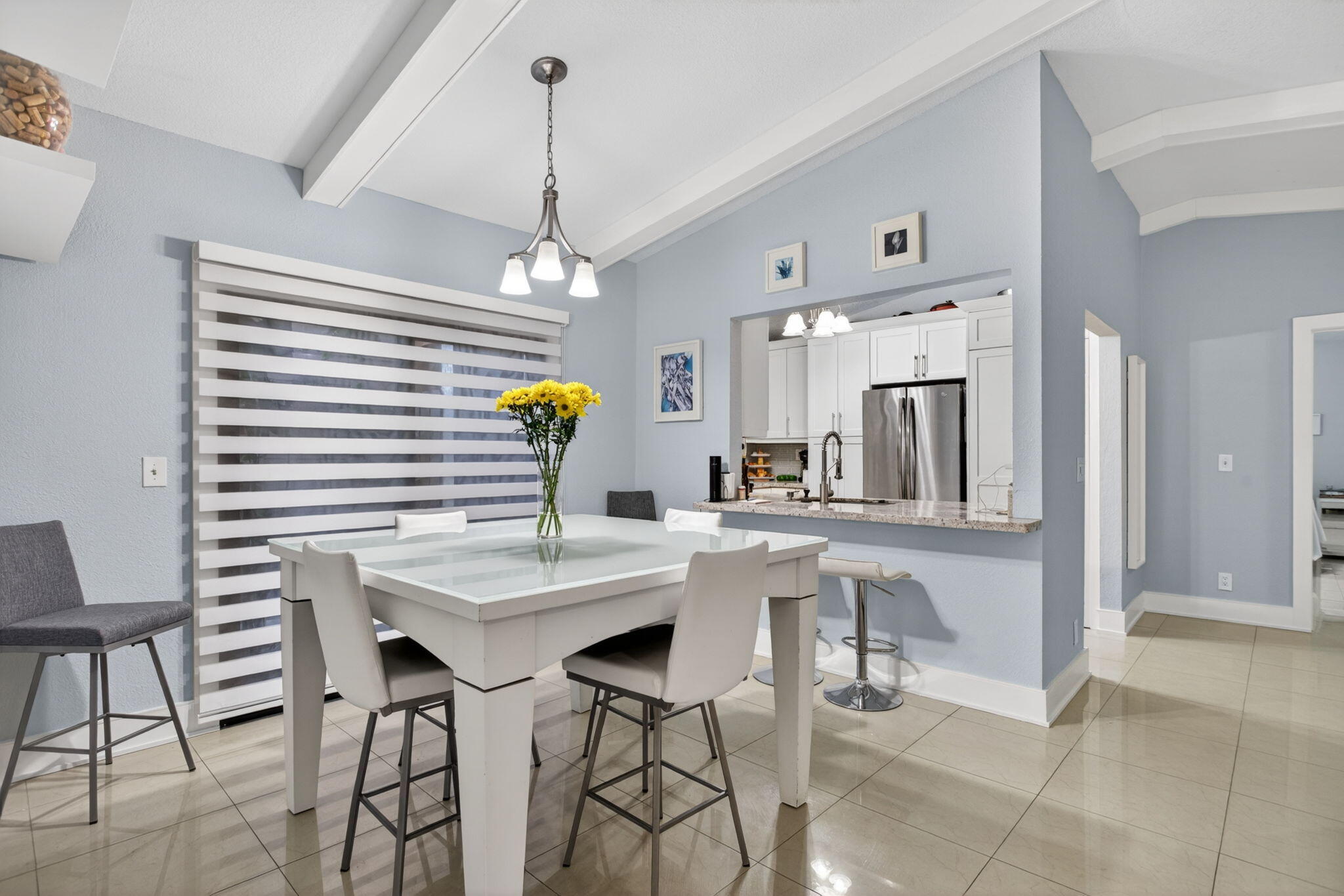 BANYAN LAKES - Residential